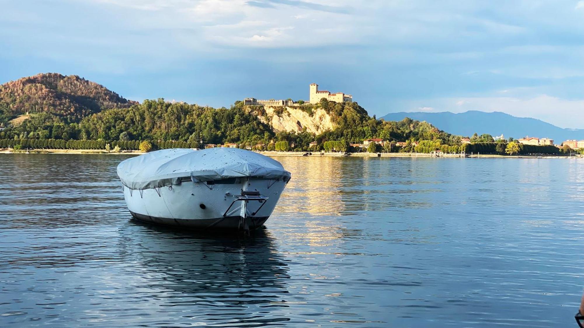 Fwl Italian Romance On The Lake Arona Exterior foto